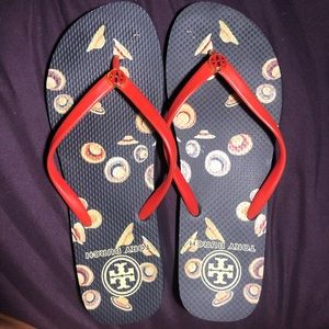 New Red Printed Tory Burch Flip Flops Size 9
